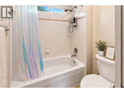 1722 SUGARPINE Court | Coquitlam British Columbia | Slide Image Sixteen