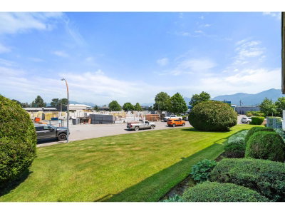 7685 AMBER Drive | Chilliwack British Columbia | Slide Image Four