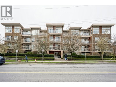 1033 ST. GEORGES Avenue | North Vancouver British Columbia | Slide Image Twenty-one