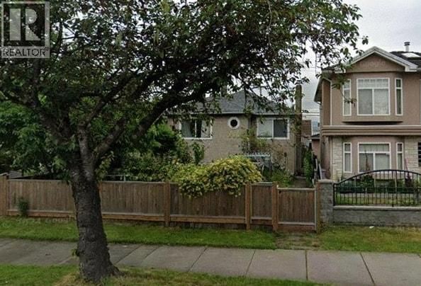 1661 49TH Avenue, Vancouver, British Columbia V5P 1S8