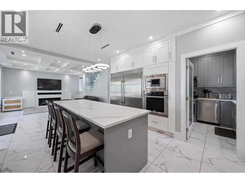 2309 DUBLIN Street New Westminster British Columbia, V3M 3B3 - 9 Bedrooms Home For Sale