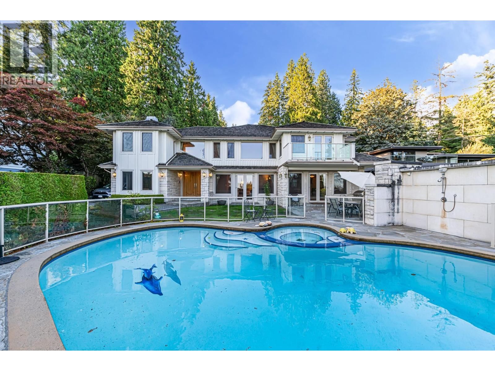 1361 MATHERS Avenue, West Vancouver, British Columbia V7T 2G5