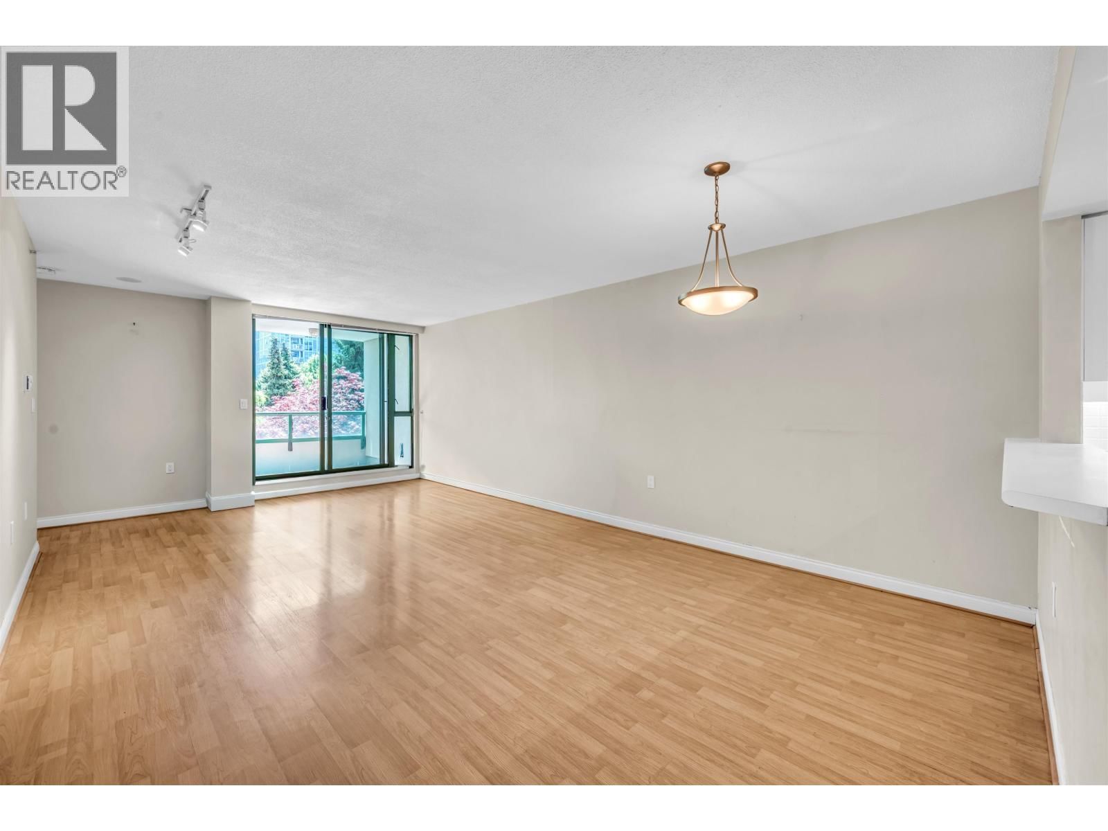 7380 ELMBRIDGE Way, Richmond, British Columbia V6X 4A1