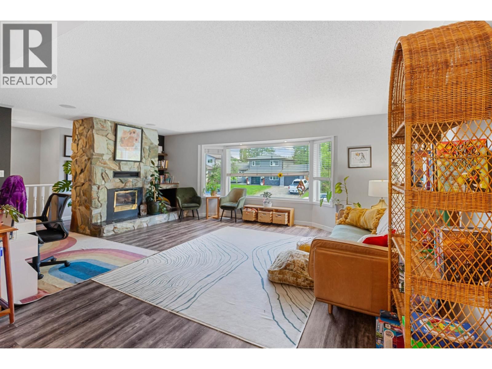 8264 ST JOHN CRESCENT Image 16