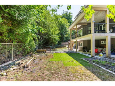 9766 160A Street | Surrey British Columbia | Slide Image Thirty-nine