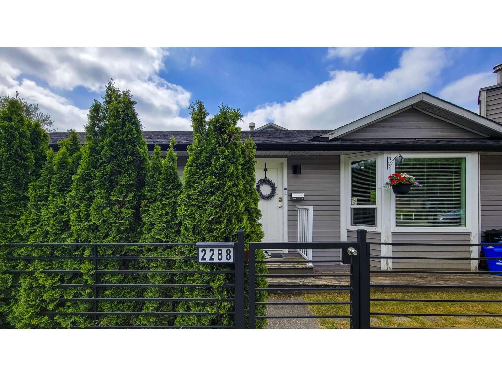 2288 WILLOUGHBY Way, Langley, British Columbia V2Y 1K6