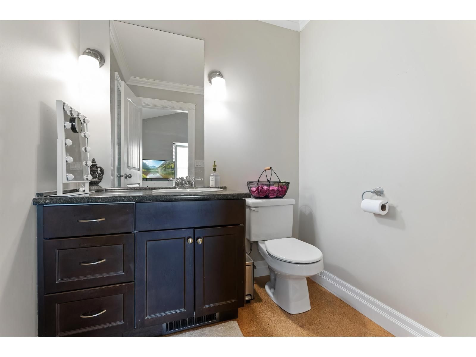 34609 7 AVENUE Image 18