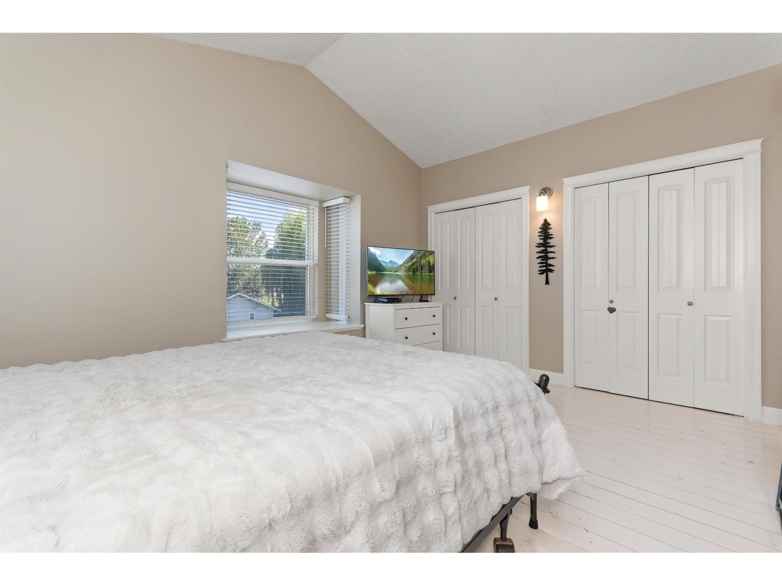 34609 7 AVENUE Image 21