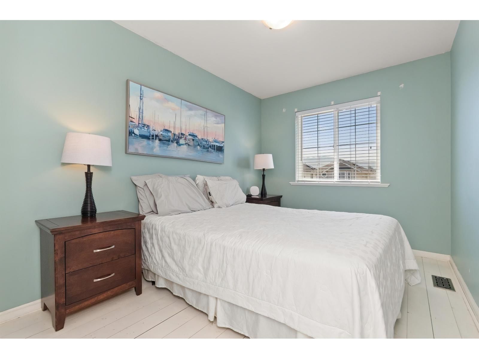 34609 7 AVENUE Image 25