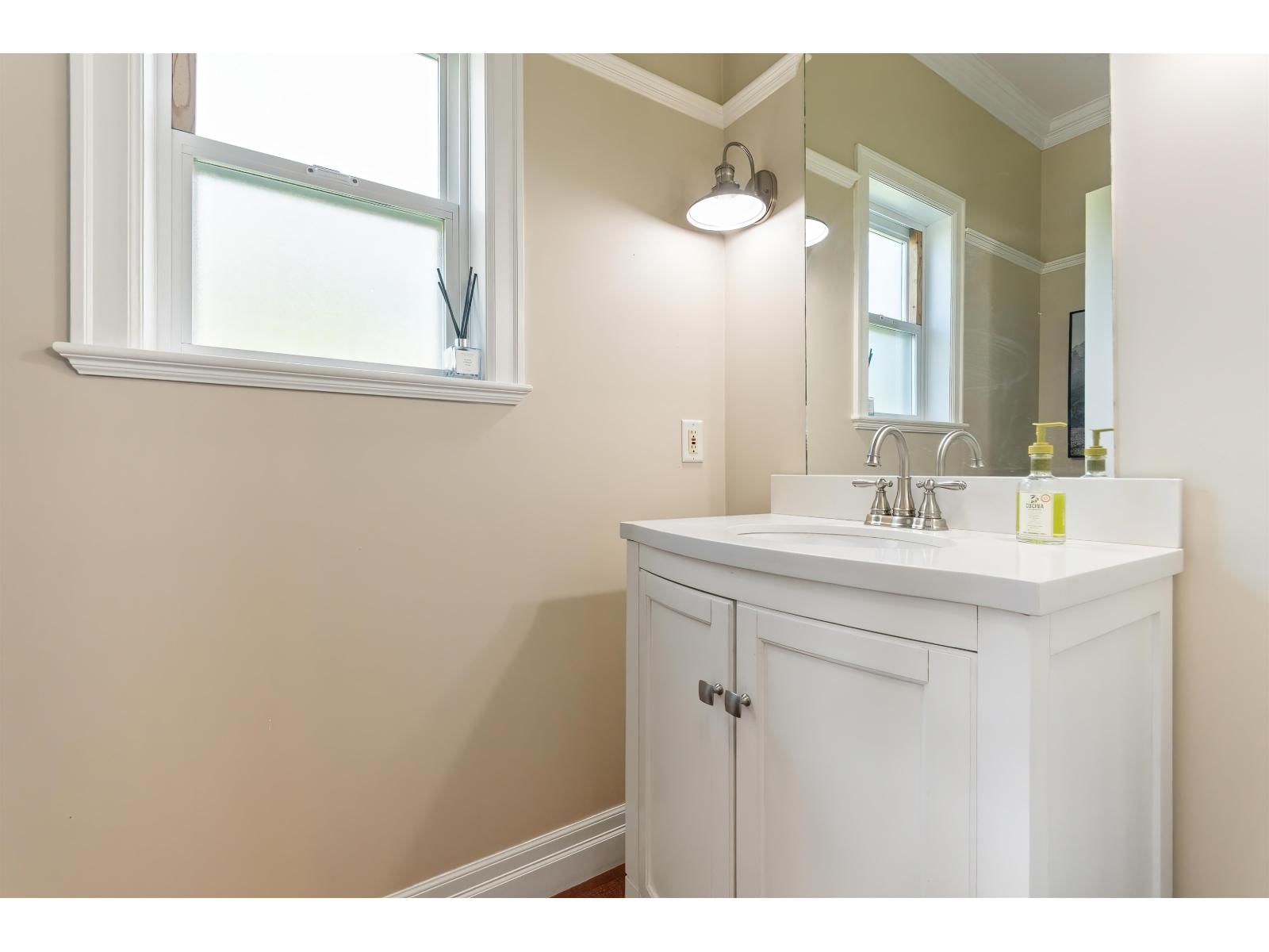 34609 7 AVENUE Image 28