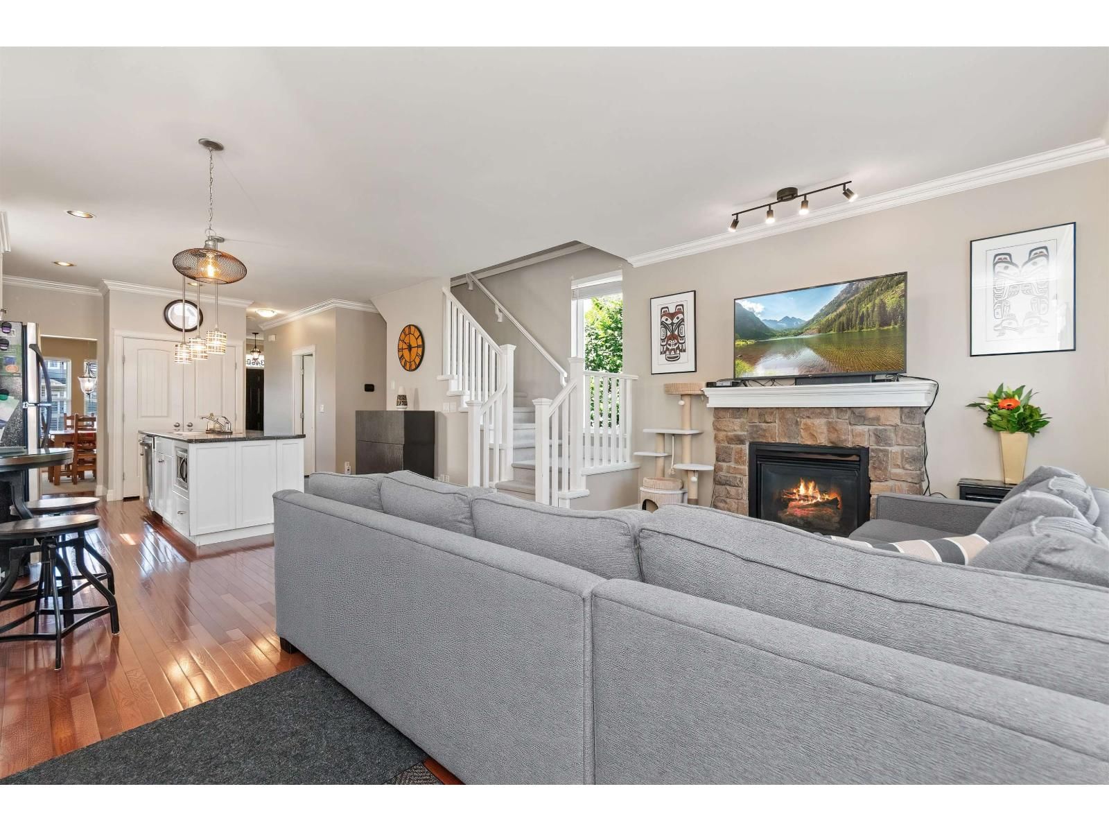 34609 7 AVENUE Image 4