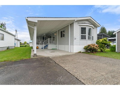 6338 VEDDER Road | Chilliwack British Columbia | Slide Image One