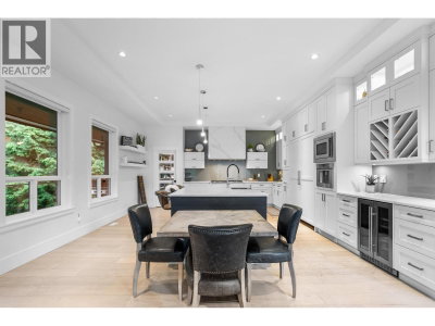 12583 261 Street | Maple Ridge British Columbia | Slide Image Eight