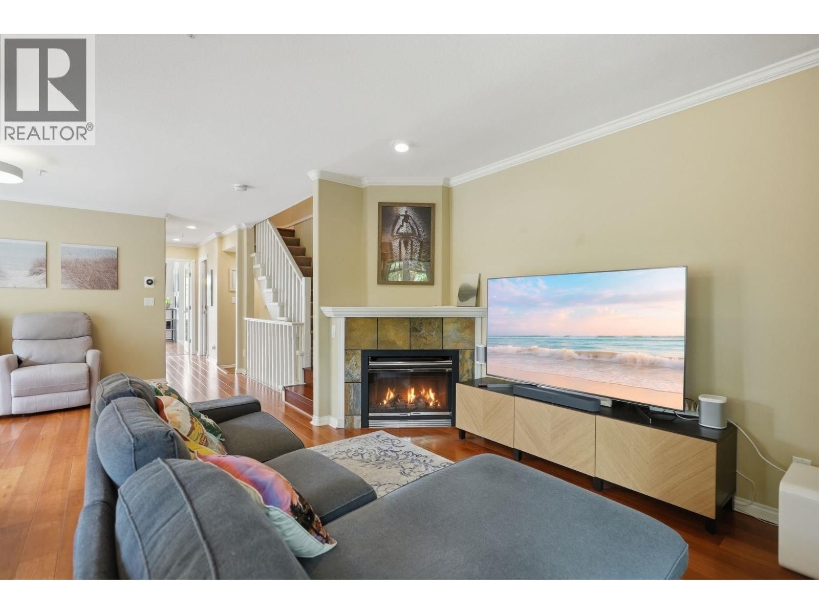 203 6TH STREET Image 6