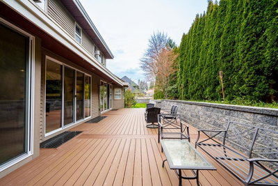 2318 CHANTRELL PARK Drive | Surrey British Columbia | Slide Image Thirty-seven