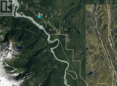 146 DOGHAVEN Lane | Squamish British Columbia | Slide Image Three