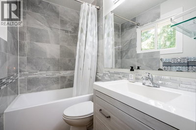 2602 HAWSER Avenue | Coquitlam British Columbia | Slide Image Sixteen
