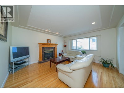 155 ELLESMERE Avenue | Burnaby British Columbia | Slide Image Twenty