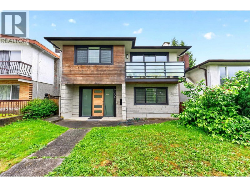2532 24TH Avenue Vancouver British Columbia, V5R 1C9 - 7 Bedrooms Home For Sale