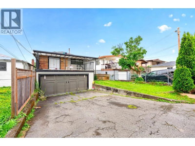 2532 24TH Avenue | Vancouver British Columbia | Slide Image Six