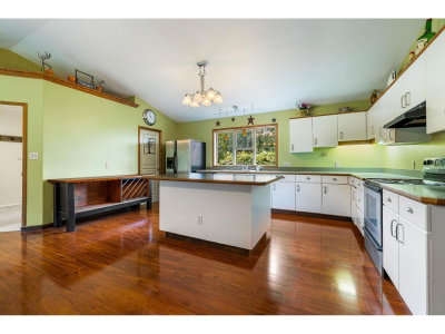 8379 CHELMSFORD Place | Chilliwack British Columbia | Slide Image Six