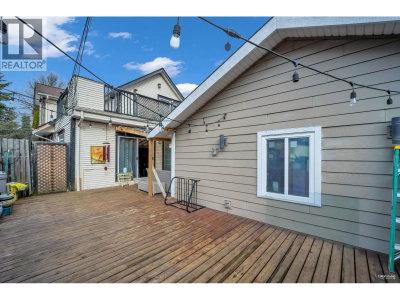2240 DOUGLAS Crescent | Richmond British Columbia | Slide Image Nine
