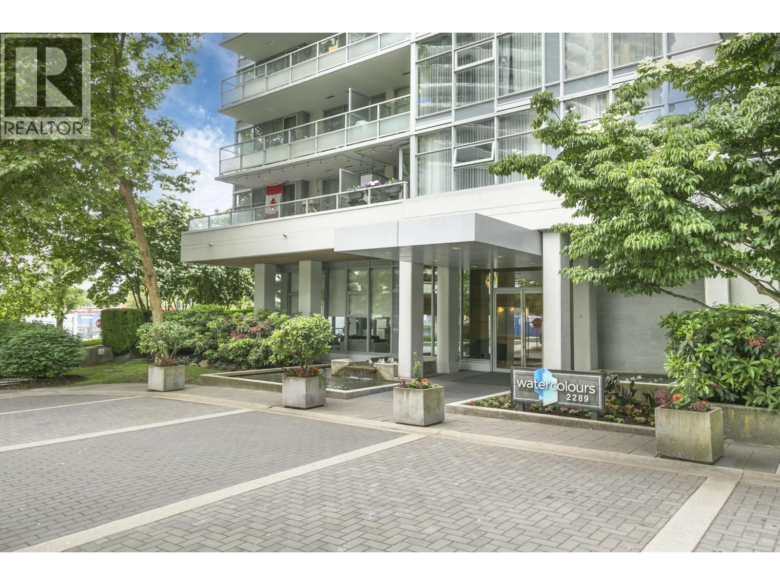 2289 YUKON Crescent, Burnaby, British Columbia V5C 0B2