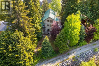 7231 FITZSIMMONS Road | Whistler British Columbia | Slide Image Twenty-eight