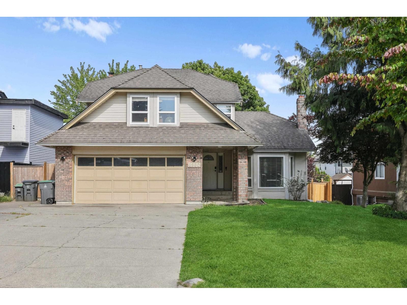 6960 143A Street, Surrey, British Columbia V3W 0E3