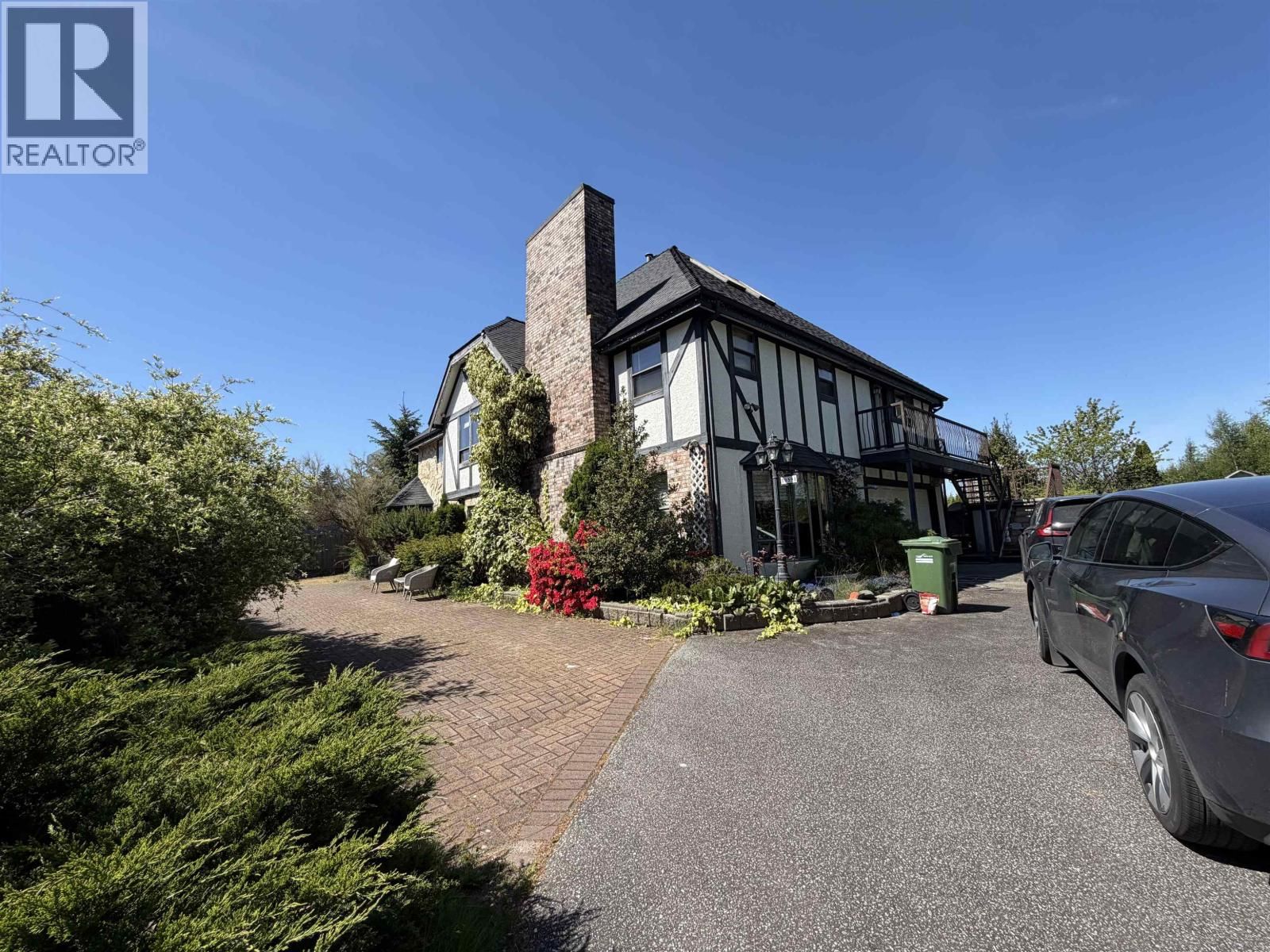 10591 GRANVILLE Avenue, Richmond, British Columbia V6Y 1R5