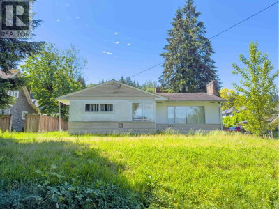2131 ST JOHNS Street | Port Moody British Columbia | Slide Image Thirteen
