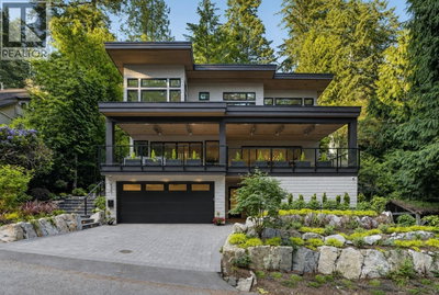4841 THE DALE | West Vancouver British Columbia | Slide Image One
