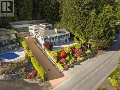 1574 CHARTWELL Drive | West Vancouver British Columbia | Slide Image Seventeen