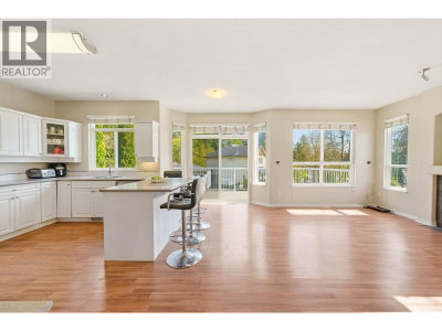 23800 KANAKA Way | Maple Ridge British Columbia | Slide Image Six