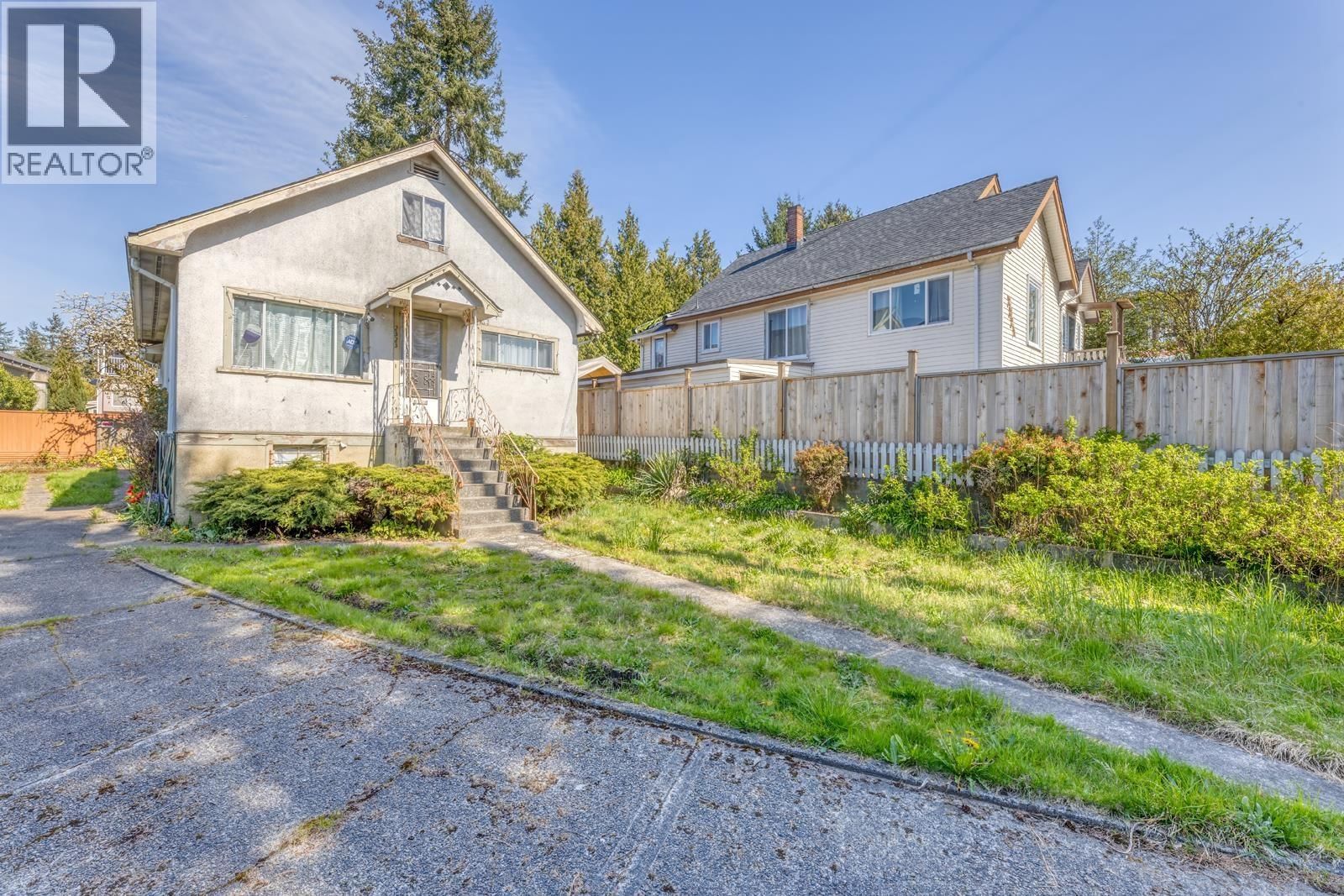 2323 DUBLIN Street, New Westminster, British Columbia V3M 3B3