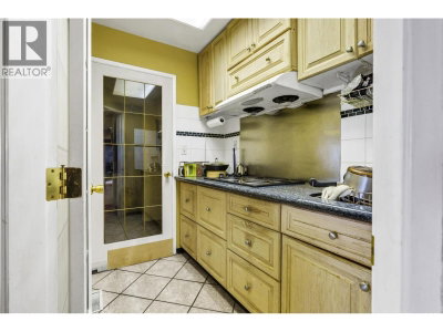4582 WOODGREEN Court | West Vancouver British Columbia | Slide Image Fifteen