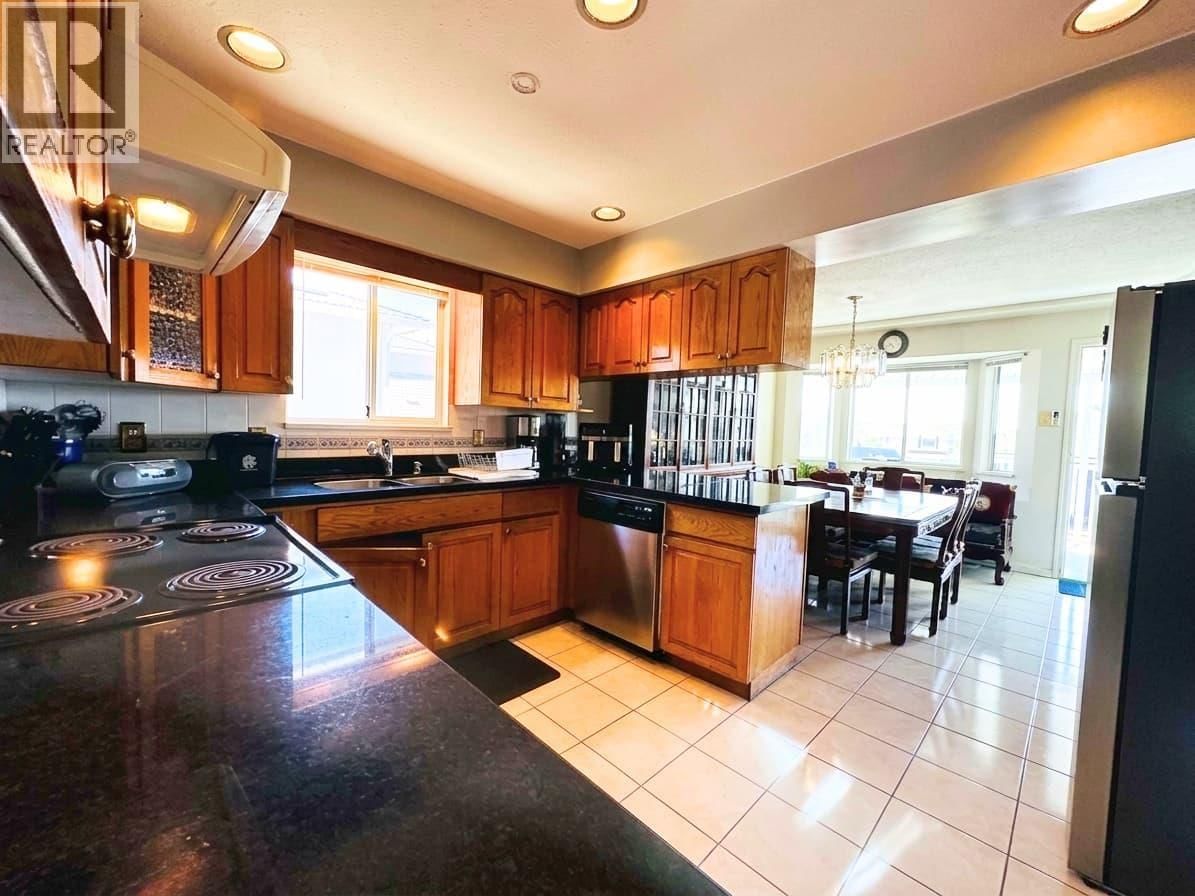 7336 16TH AVENUE Image 5