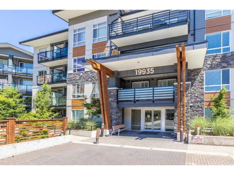 19935 75A Avenue Langley British Columbia, V2R 0A2 - 1 Bedroom Condo For Sale