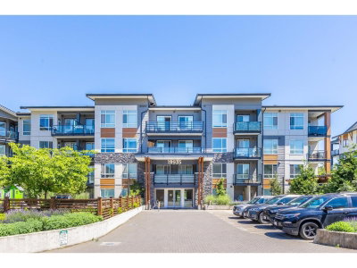 19935 75A Avenue | Langley British Columbia | Slide Image Three