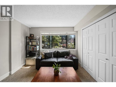 1737 ANDERSON Way | Port Coquitlam British Columbia | Slide Image Ten