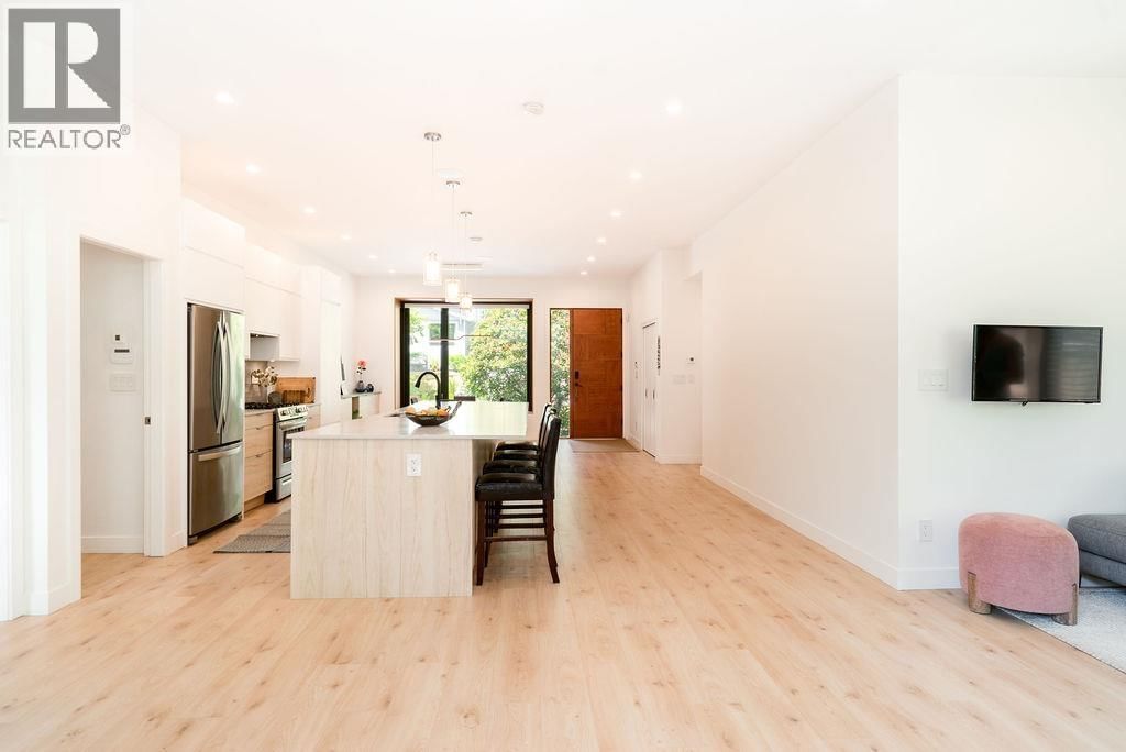258 APRIL ROAD Image 17