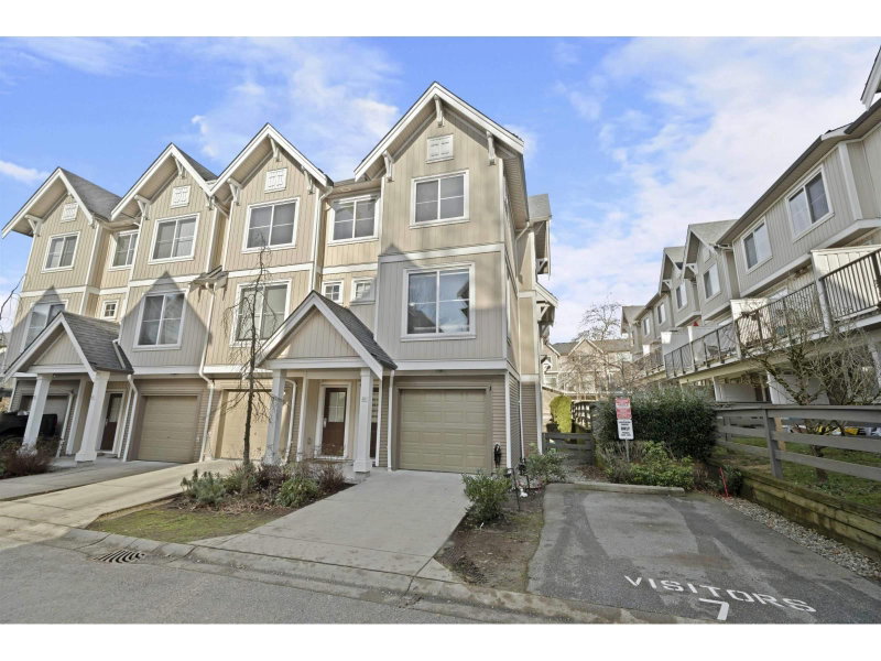31032 WESTRIDGE Place Abbotsford British Columbia, V2T 0C6 - 3 Bedrooms Condo For Sale