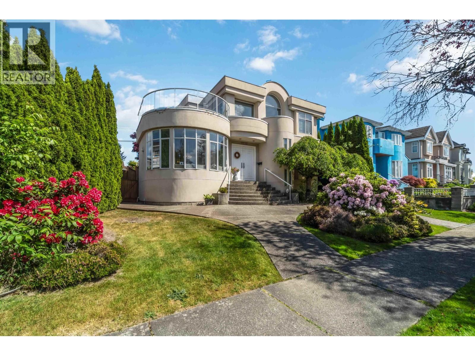 2275 BONACCORD Drive, Vancouver, British Columbia V5P 2N8