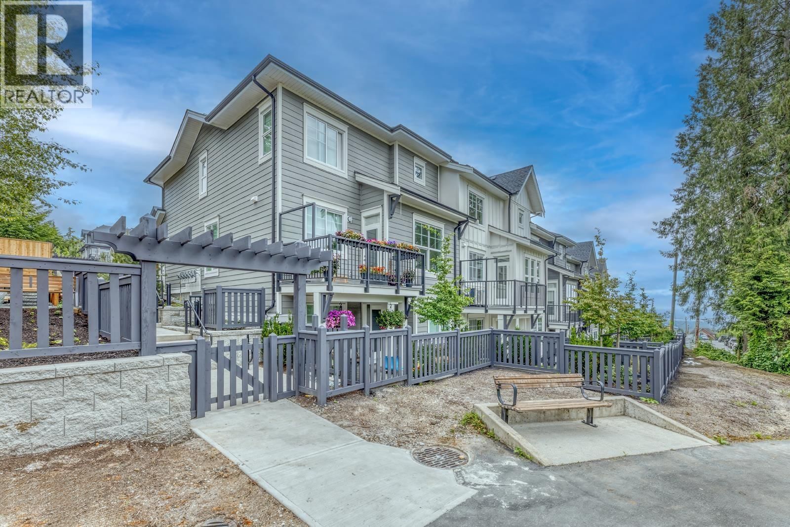 3421 QUEENSTON Avenue, Coquitlam, British Columbia V3E 0V9