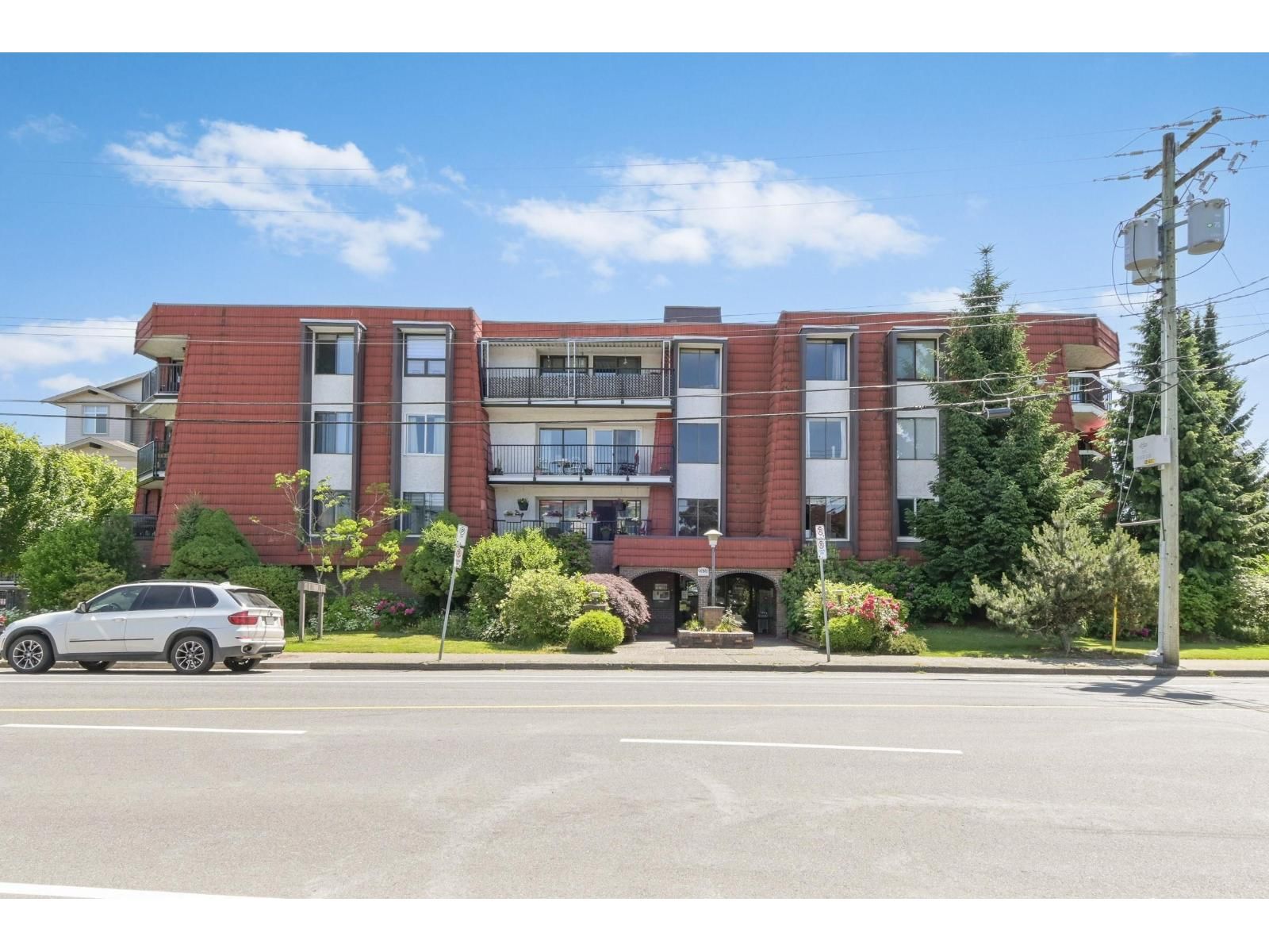 9080 MARY Street, Chilliwack, British Columbia V2P 4J1