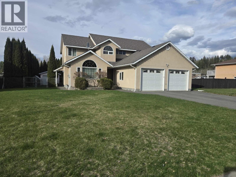 142 LOWE Street Quesnel British Columbia, V2J 5T4 - 5 Bedrooms Home For Sale