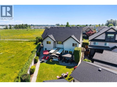 2484 NILE Gate | Port Coquitlam British Columbia | Slide Image Thirty-three