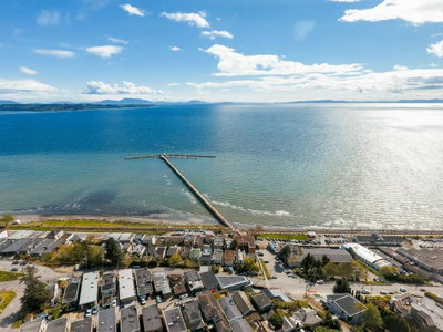 15645 PACIFIC Avenue | White Rock British Columbia | Slide Image Forty