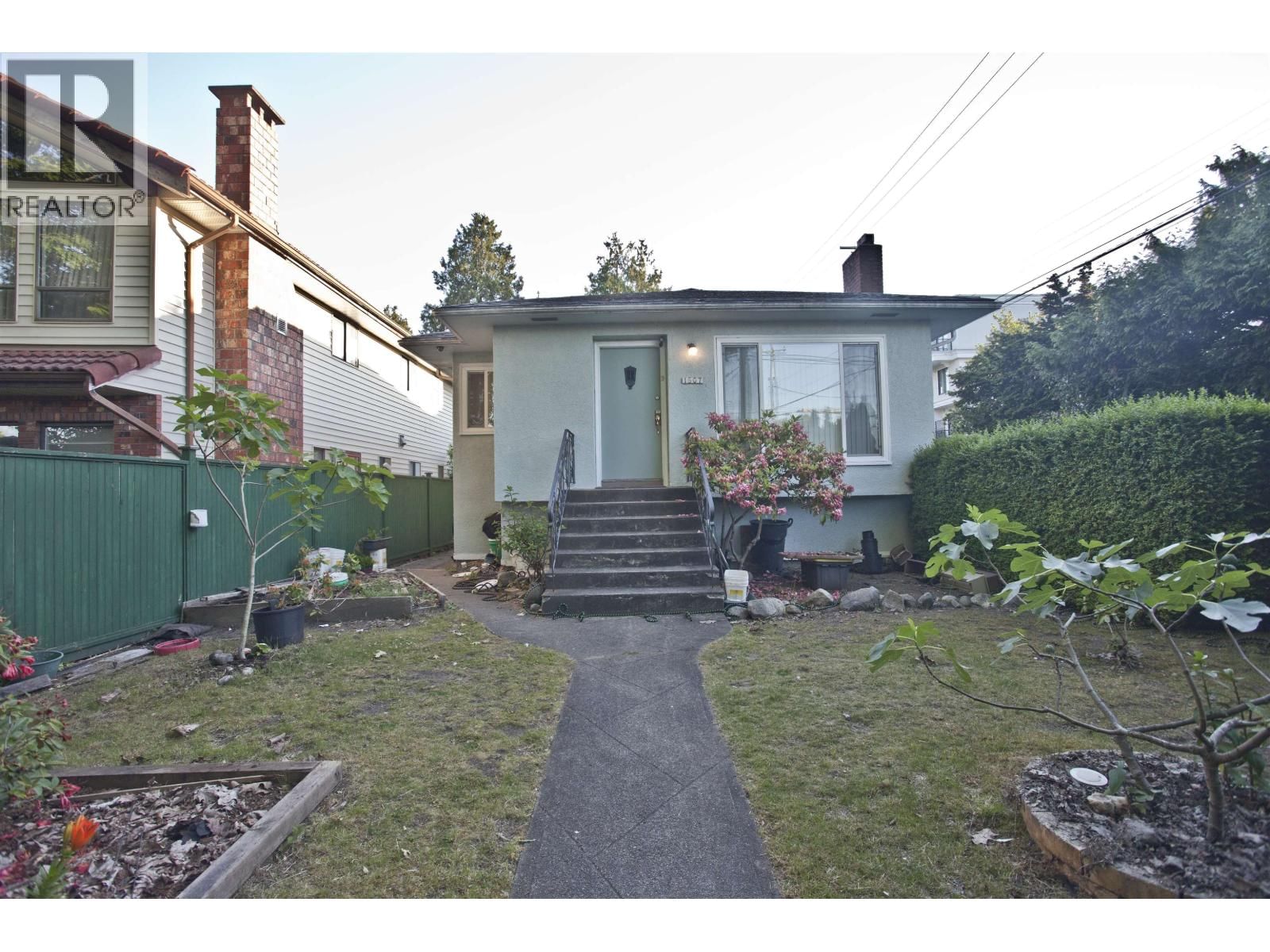 1507 63RD Avenue, Vancouver, British Columbia V6P 2H5