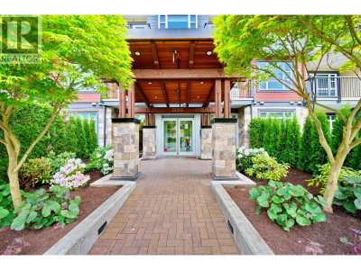 22562 121 Avenue | Maple Ridge British Columbia | Slide Image Two